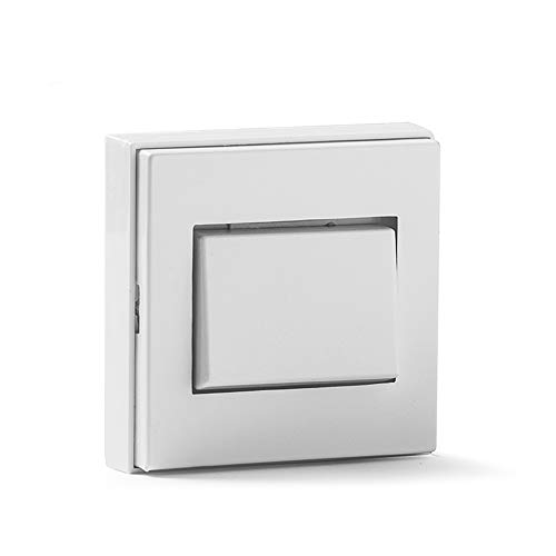 interruptor de Superficie Famatel BN, ideal para el control de luces y dispositivos. Su instalación es sencilla y su diseño adaptable combina estilo y funcionalidad en cualquier espacio.