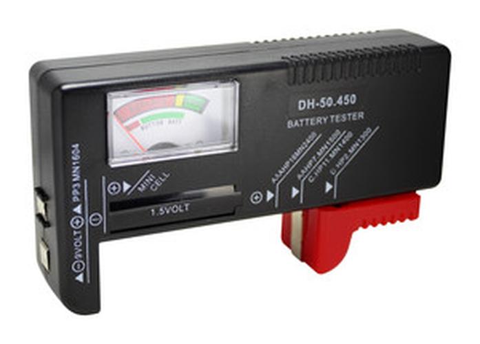 verificador de batería: garantiza el buen funcionamiento de tus dispositivos. Práctico, portátil y vital para mantener la energía en su mejor estado. ¡Evita quedarte sin suministro!